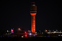 （外代一线）（2）政府“停摆”致空管人员严重短缺　全美约6000架次航班受影响