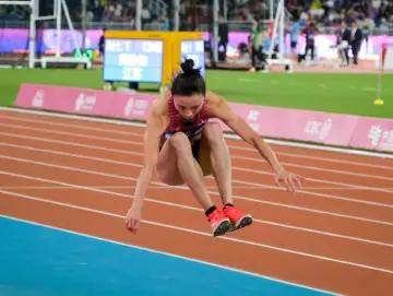 深圳女孩曾蕊三级跳远摘铜:不开心,但是心灵得到洗礼