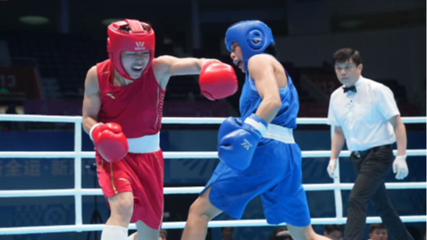 十五运会拳击比赛:奥运冠军吴愉挺进四强