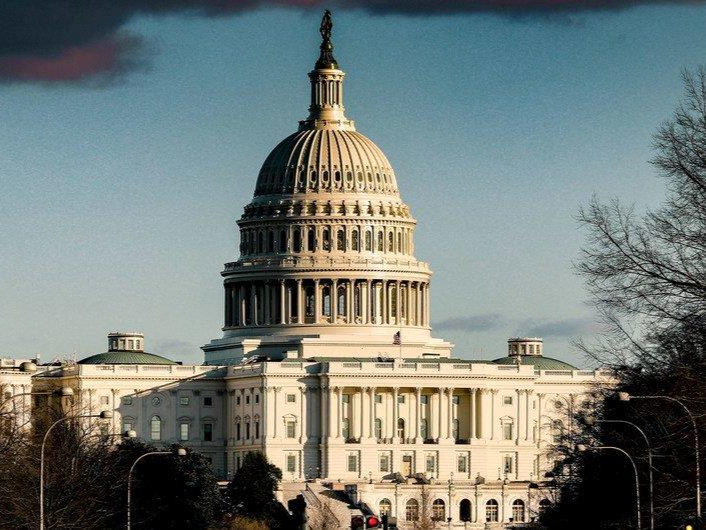 特朗普呼吁废除参议院“拖延战术”议事规则，遭共和党内部反对 