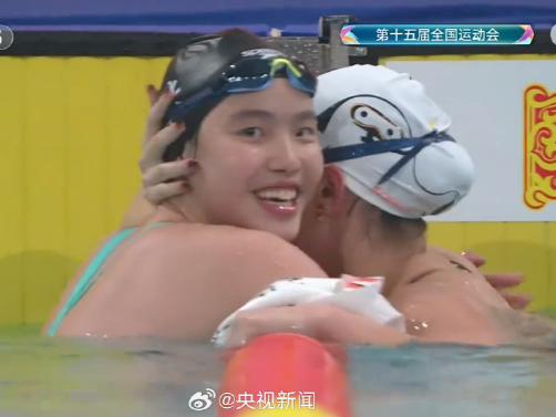 13岁小将破亚洲纪录燃爆全场！十五运会“冷门”与传奇交织，这些高光瞬间值得铭记！
