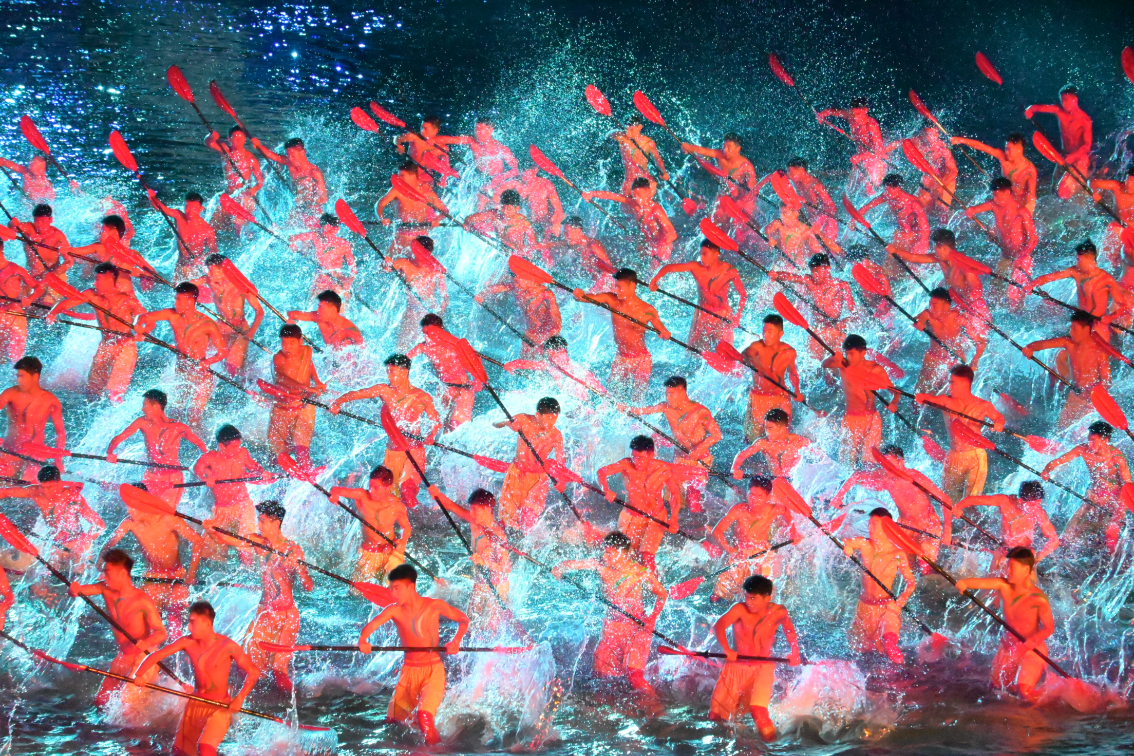 香港观众十五运闭幕式在现场：科技很酷、人心很暖