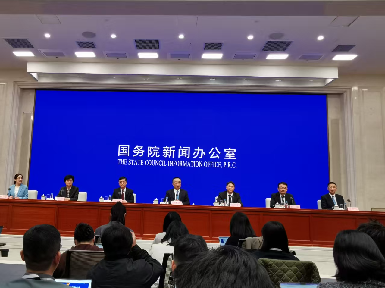 国务院国资委：央企190个平台向社会提供超400项中试服务  ​  
