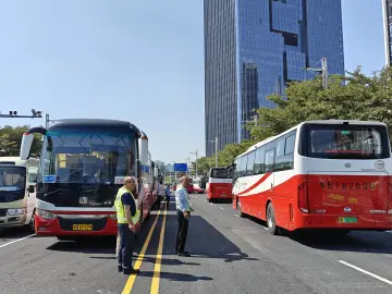 深巴松湖车队以“专业担当”保障全运会圆满举行