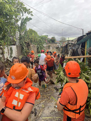 台风“海鸥”袭击菲律宾已致2人死亡（1）