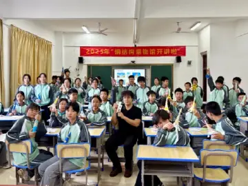 为寻乌孩子“搭建”科学梦想！深寻支援合作这场科普讲座太燃了  