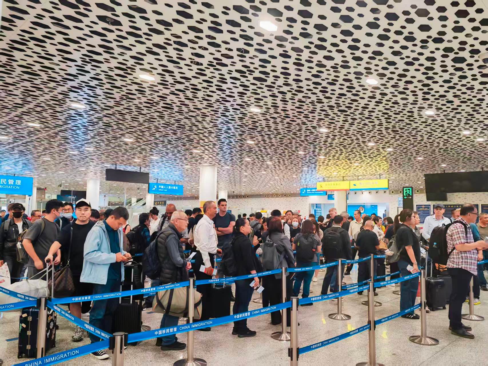 同比增超23.5%！深圳机场口岸今年通关量已超去年全年总量