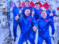 神舟二十一号航天员乘组顺利入驻“天宫”