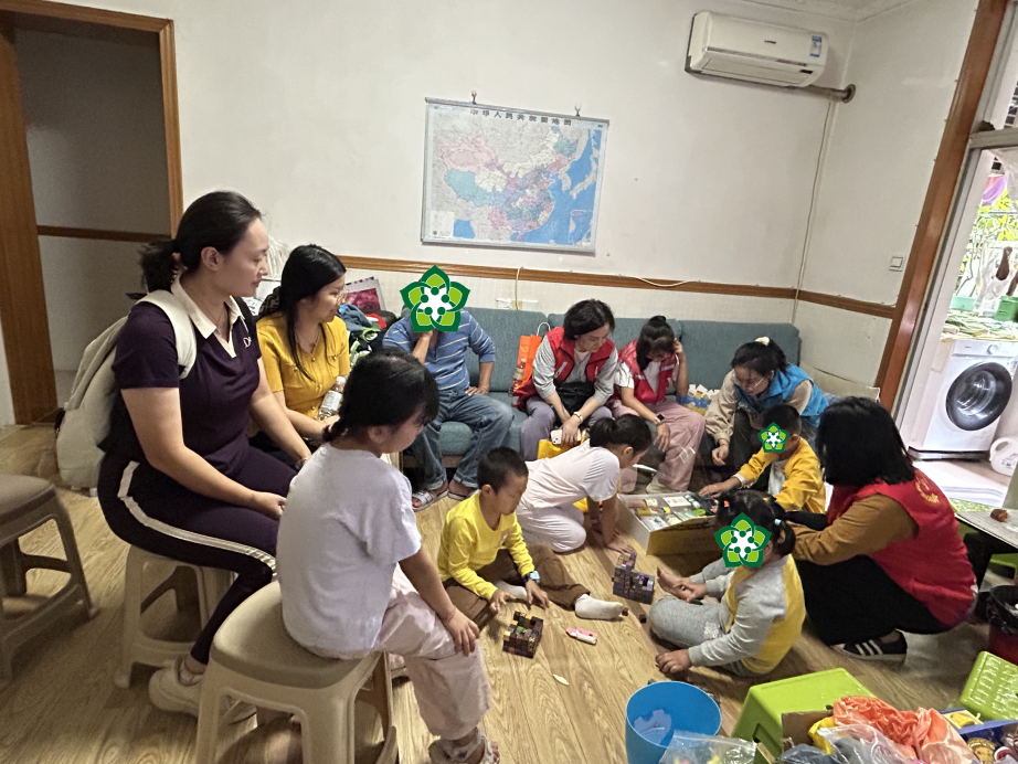 罗湖区翠竹街道“社志融合”暖民心，精准帮扶困难家庭圆心愿