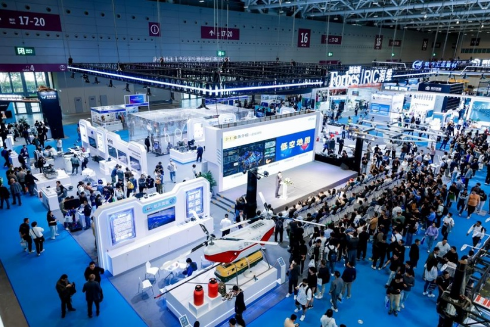 福布斯中国低空经济产业系列评选高交会专场展启幕