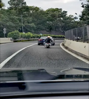 遮挡号牌闯高速？东部高速交警在东莞查获违法电动自行车
