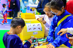 第八届进博会｜在消费品展区体验美好生活（18）