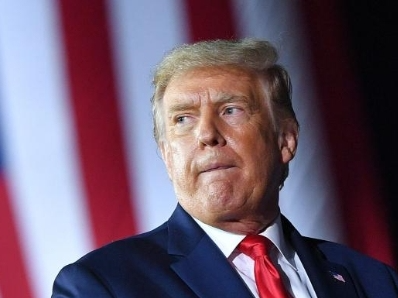 特朗普批准结束俄乌冲突新计划，要求乌克兰“割让更多领土”