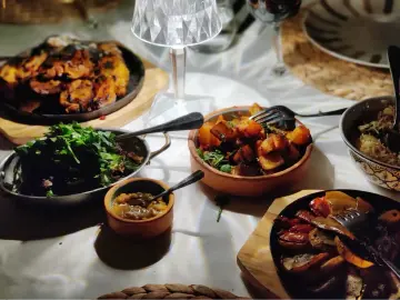 粤菜西餐中东菜都有！迪拜首次发布大众点评“必吃榜”| 大公司