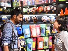 境外采购商点赞“中国第一展”