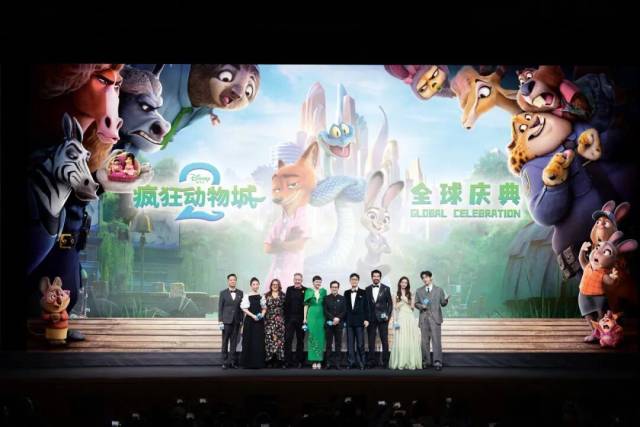 配音团队参加活动，左一左二为张震、季冠霖图/迪士尼电影官方微博
