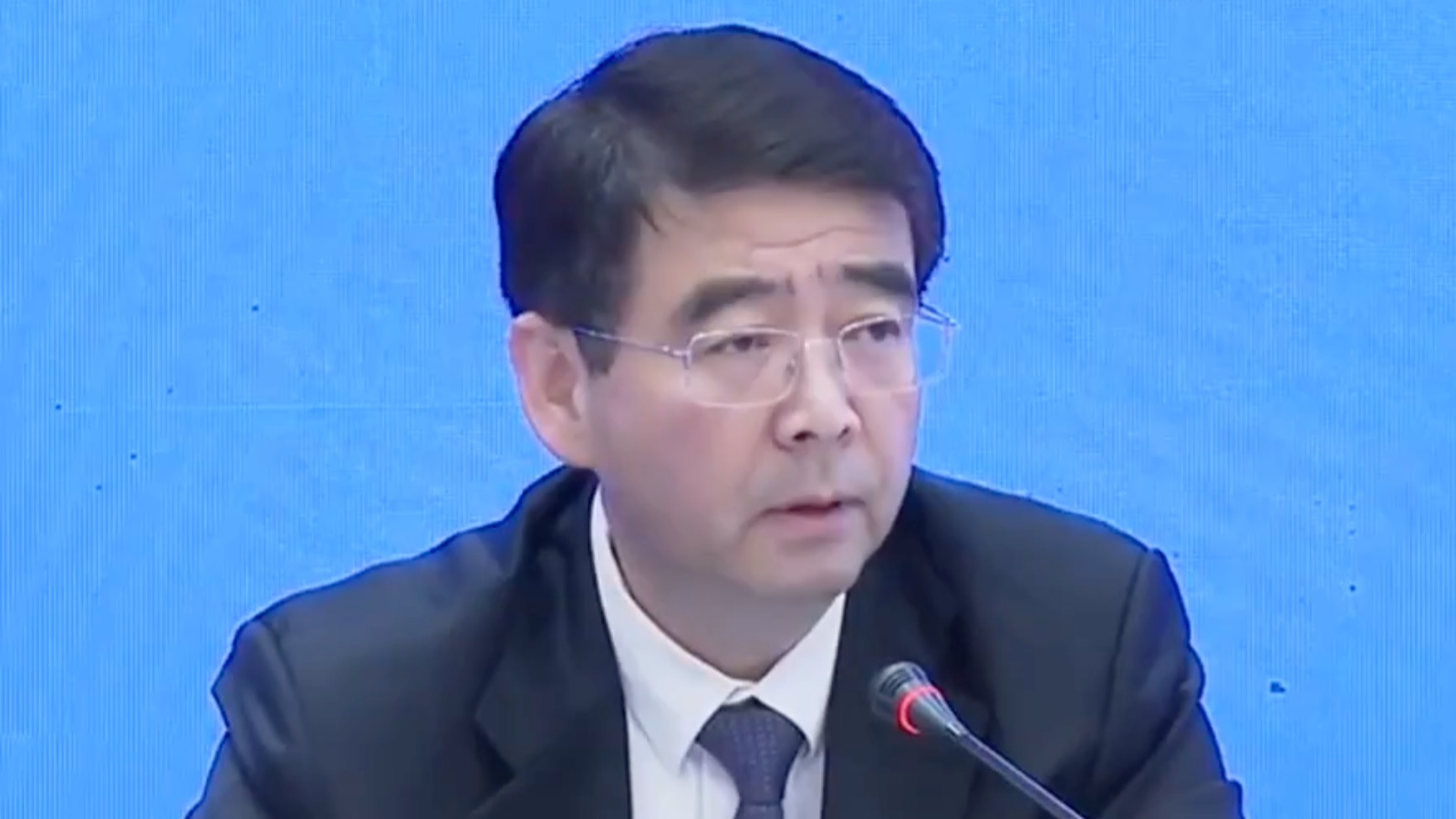 “十四五”期间 广东发展新质生产力着重体现在这两个方面→