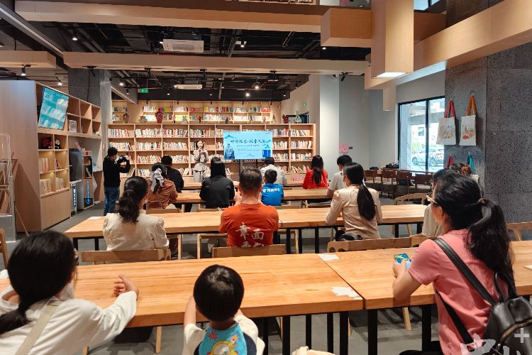 从香山大儒到默片皇后，中山这两场活动播撒书香种子