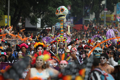 （外代一线）（9）墨西哥城举行亡灵节游行