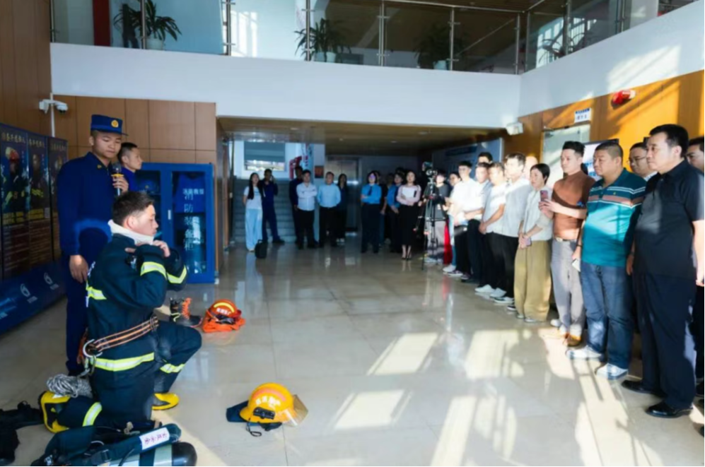 龙华区检察院联合多部门举办消防救援培训