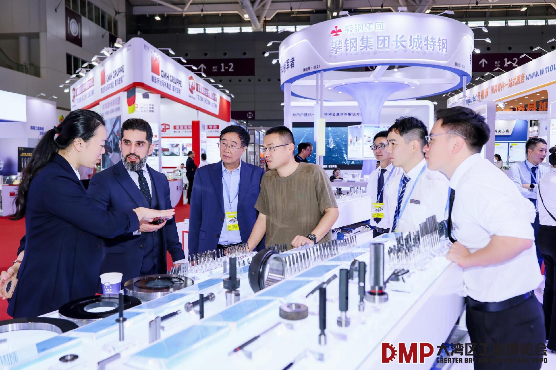 深圳举行2025DMP大湾区工业博览会,硬核制造与数字技术加速融合创新
