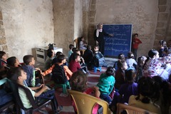 （外代一线）（13）巴勒斯坦：重返课堂的儿童