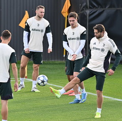 （外代二线）（6）足球——欧冠联赛：尤文图斯队赛前备战