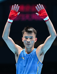 （全运会）（1）拳击——男子51公斤级八分之一决赛：李蜂晋级