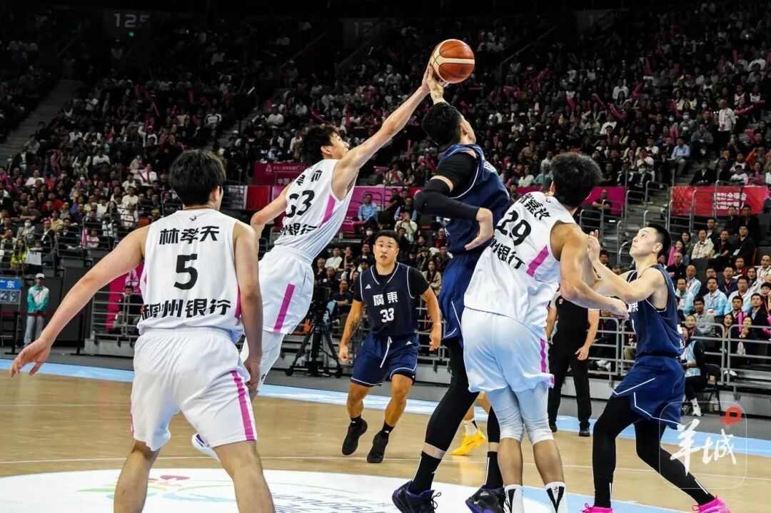 男篮大胜夺冠!南山球员沈梓捷闪耀十五运会!