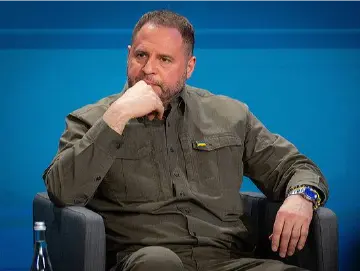 泽连斯基解除乌总统办公室主任职务