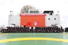 第42次南极考察｜挺进南半球！“雪龙”号穿越赤道