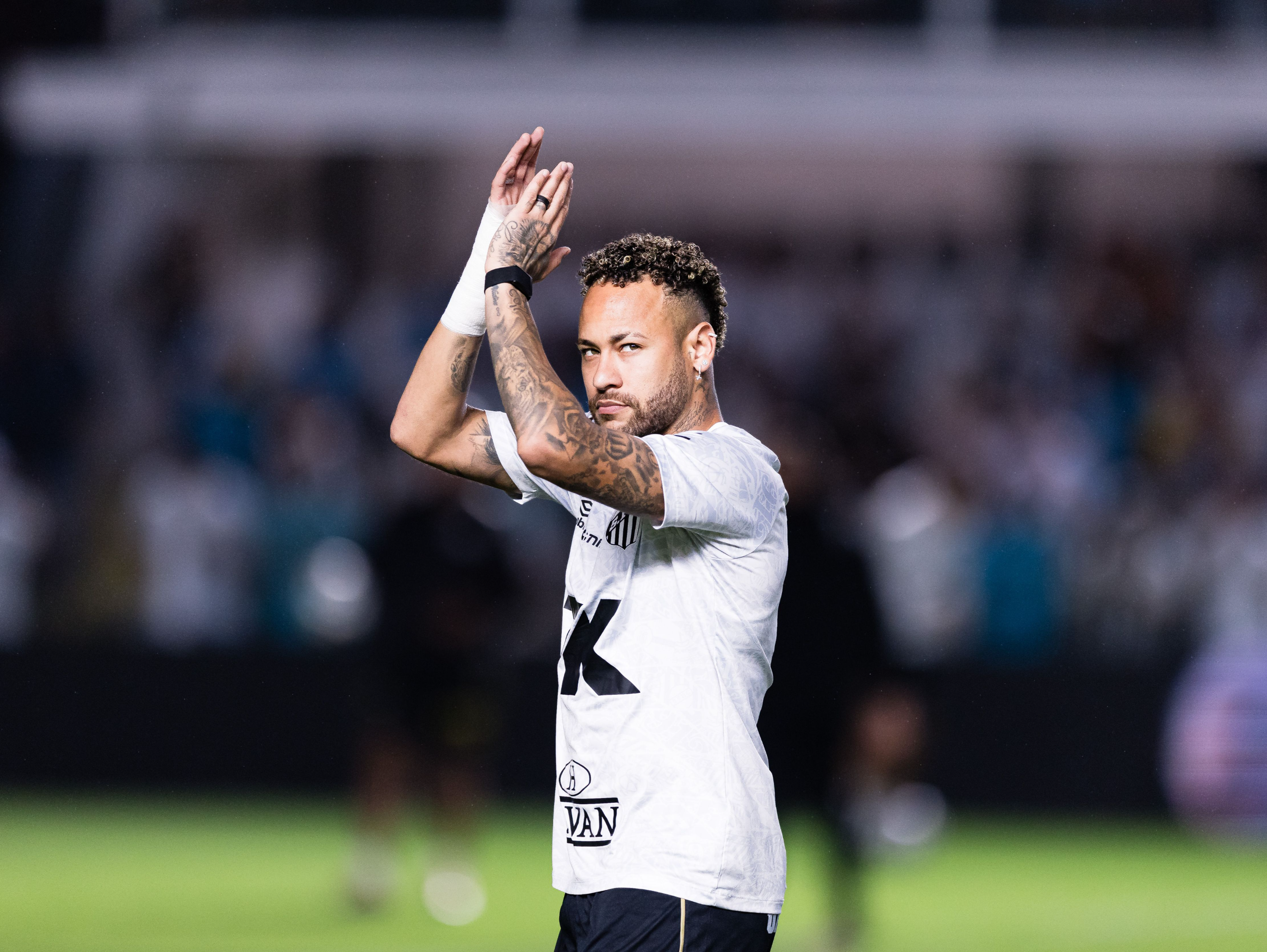 再遇伤病前路灰暗，内马尔搭不上美加墨世界杯的船？