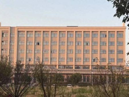 200多万买别墅，大骗子郭某：叫我教授！ 