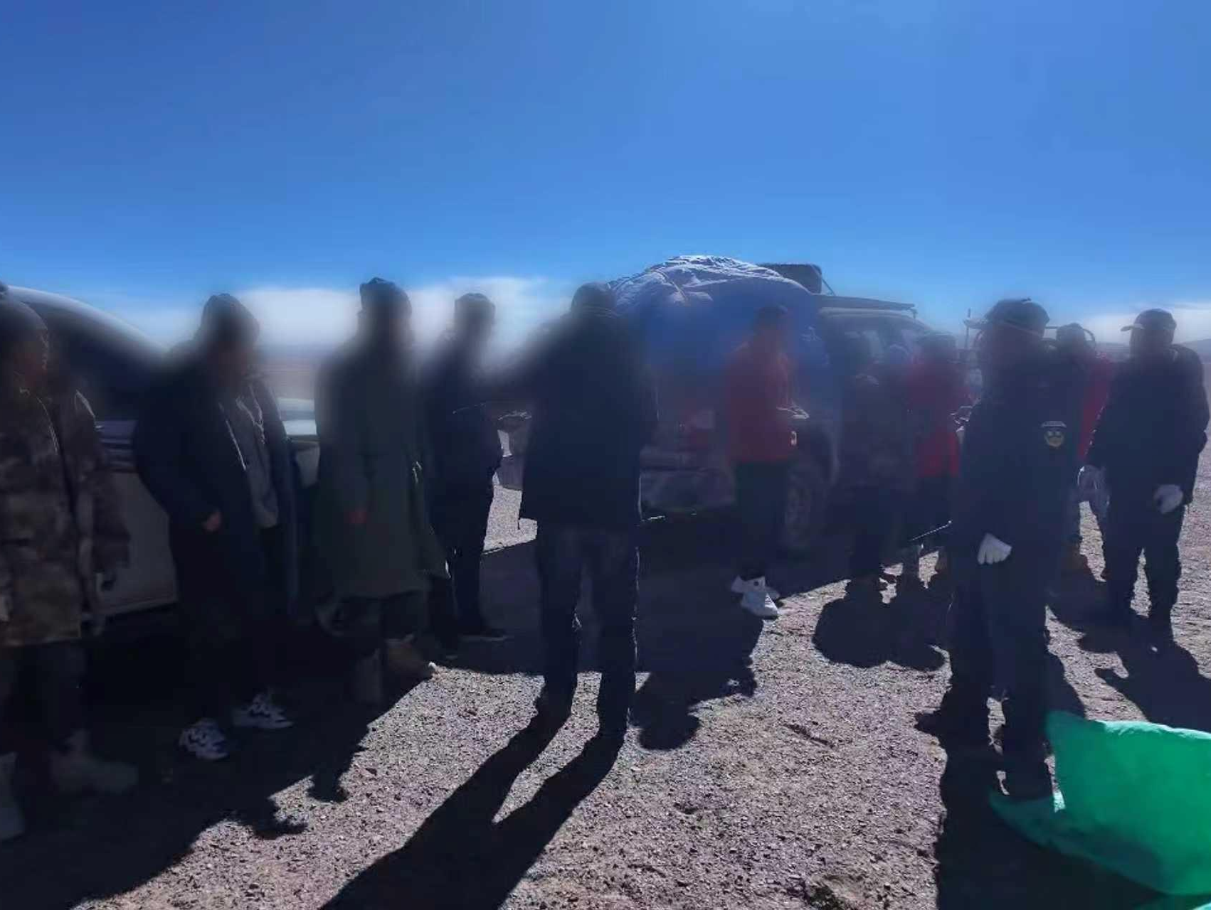 21名非法穿越者在青海可可西里被查获 