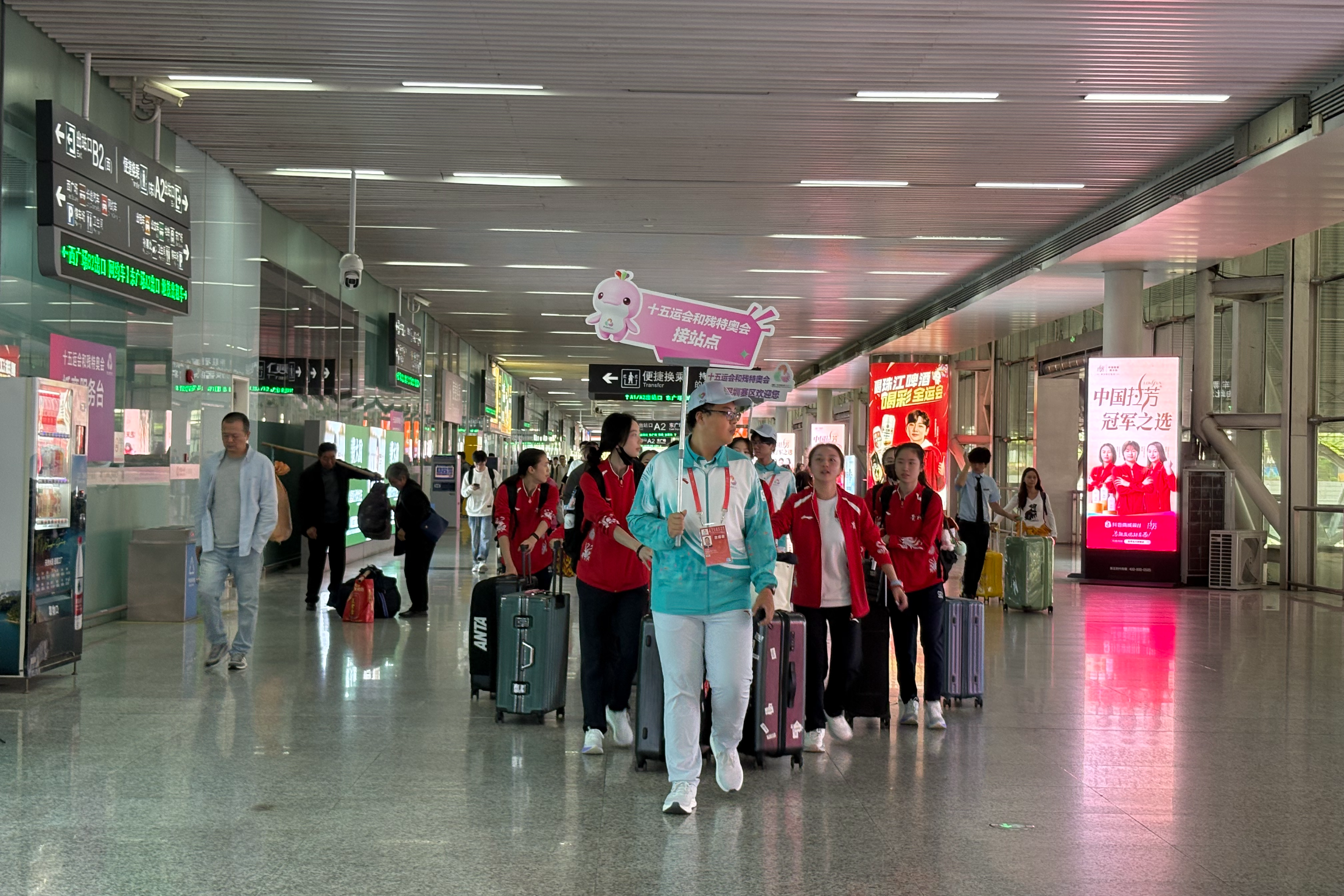 十五运会盛大启幕 深圳铁路保障运输畅通