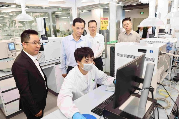 市人大常委会赴火炬高新区调研并联系人大代表