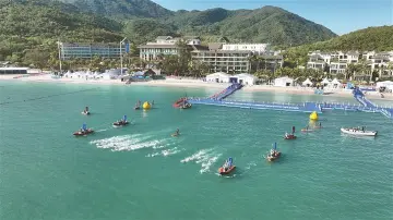 马拉松游泳赛全运史上首次海上举办，深圳桔钓沙“玻璃海”水质让运动员赞不绝口