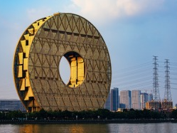 广州圆大厦因无人出价流拍：起拍价13.6亿元，超2.9万次围观