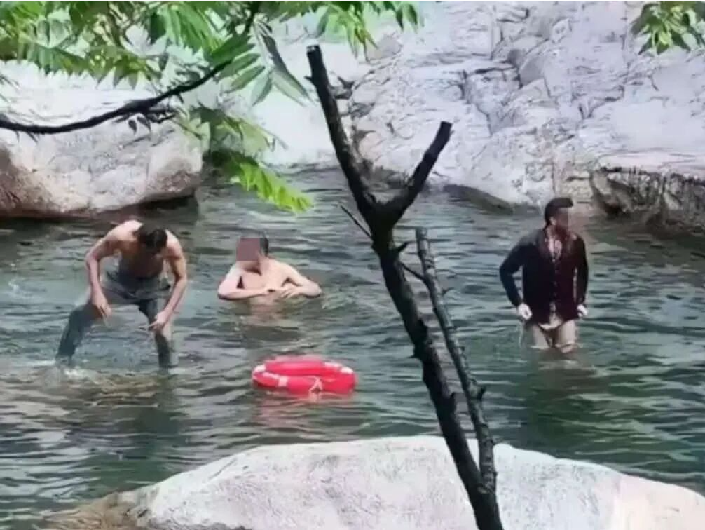 3名境外游客在庐山“泡澡”，景区通报