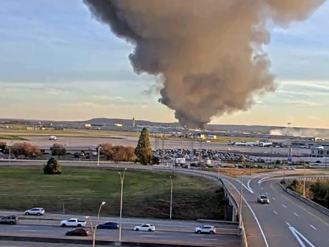 美肯塔基州坠机事故已致3人死亡 11人受伤
