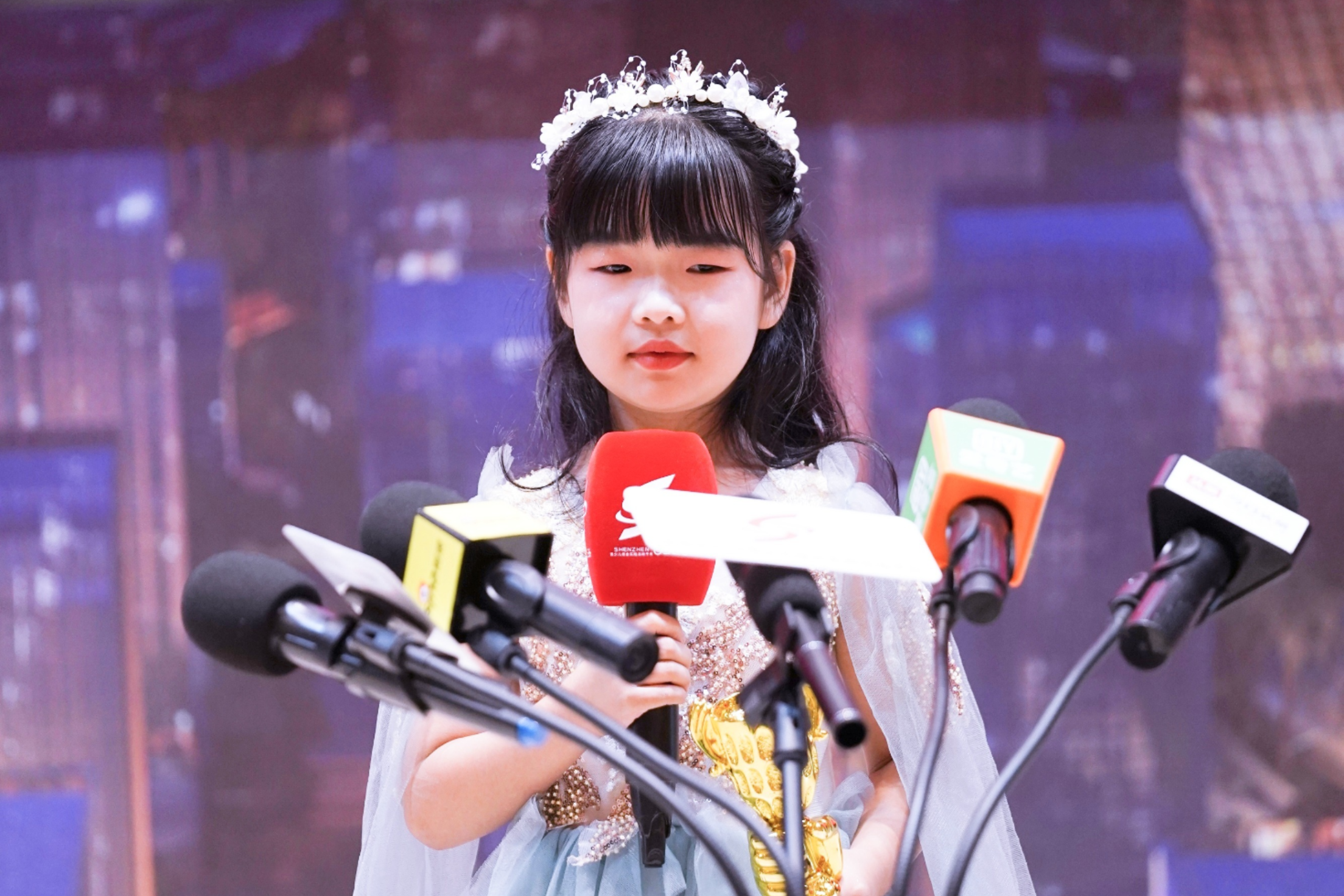 【赛道一】龙华十佳“小小领读人”古文萱:在“山的那边”寻觅中成长,每一份努力都是独特风景