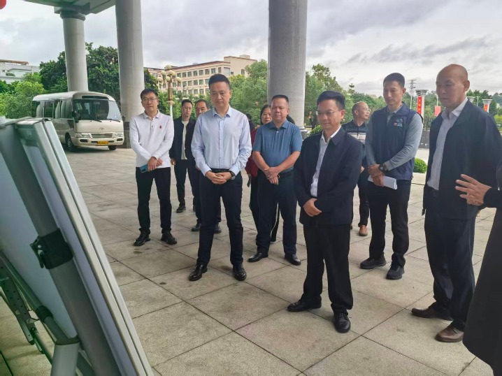虎门镇主要领导到大宁社区调研经济发展和“百千万工程”