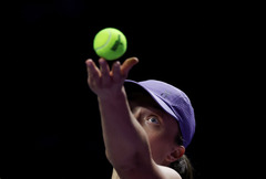 （外代二线）（25）网球——WTA年终总决赛：莱巴金娜胜斯维亚特克