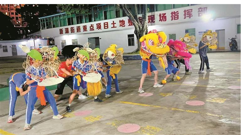 新湖楼村社区醒狮团喜提训练物资