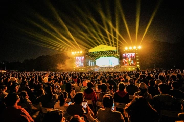 全网曝光量突破1.5亿!2025莲花山草地音乐节圆满落幕