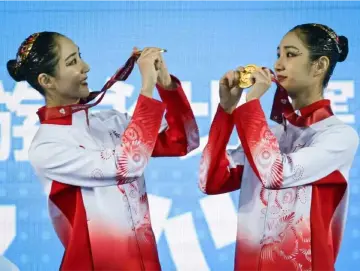 12年,泪水化为感谢 深圳花游姐妹实现全运会“金满贯”
