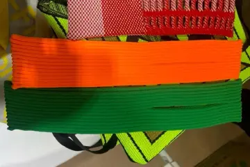 记者调查 | 苹果联名“天价手机袋”售磬后，从“收到毛线”到“收到仿品”仅用一周