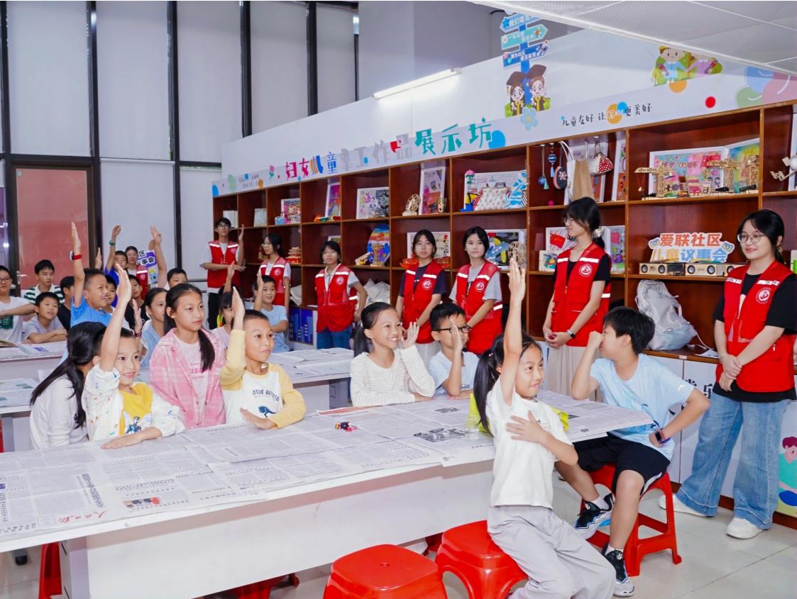 VR思政进社区，社校携手开启红色宣讲新模式