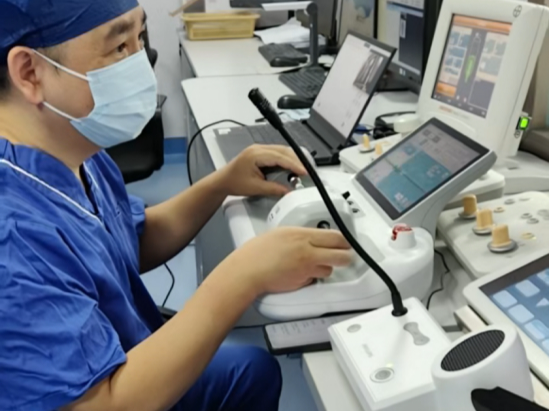 深圳自主研发！这款介入机器人完成神经介入国内首例手术