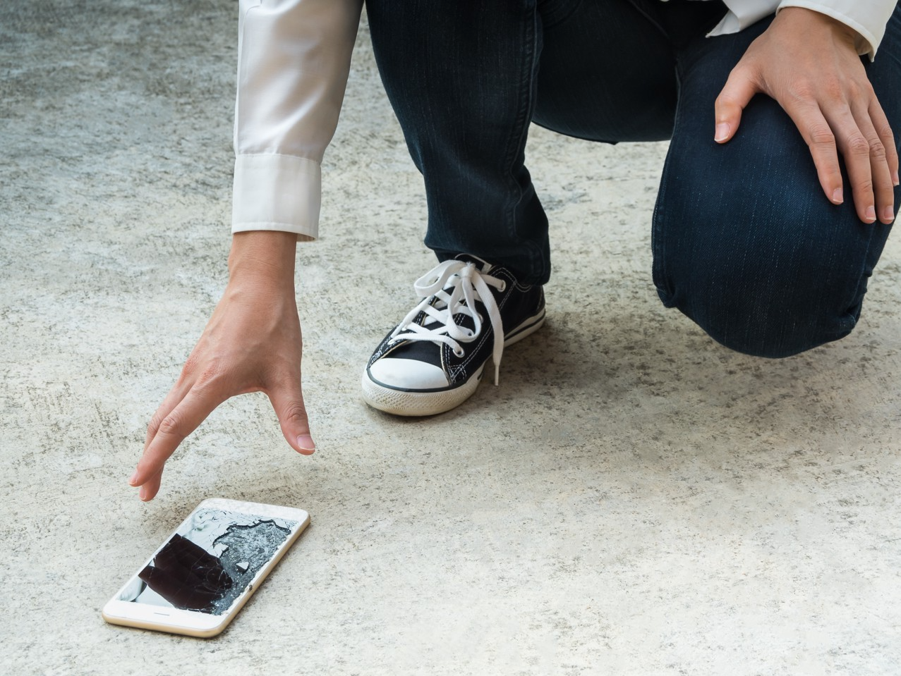 捡到手机刷机不还，数据丢失谁担责？